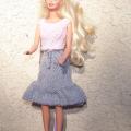Barbie jupe grise haut rose